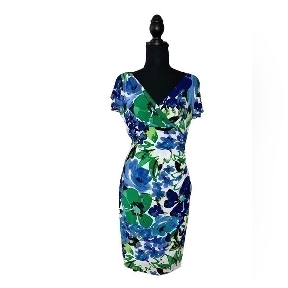 Lauren Ralph Lauren Dresses & Skirts - Lauren Ralph Lauren Floral Ruched MIDI Dress Size 8 And 10